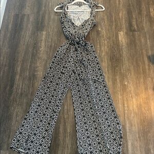 Nina Leonard Black & White Geometric Wide-Leg Jumpsuit